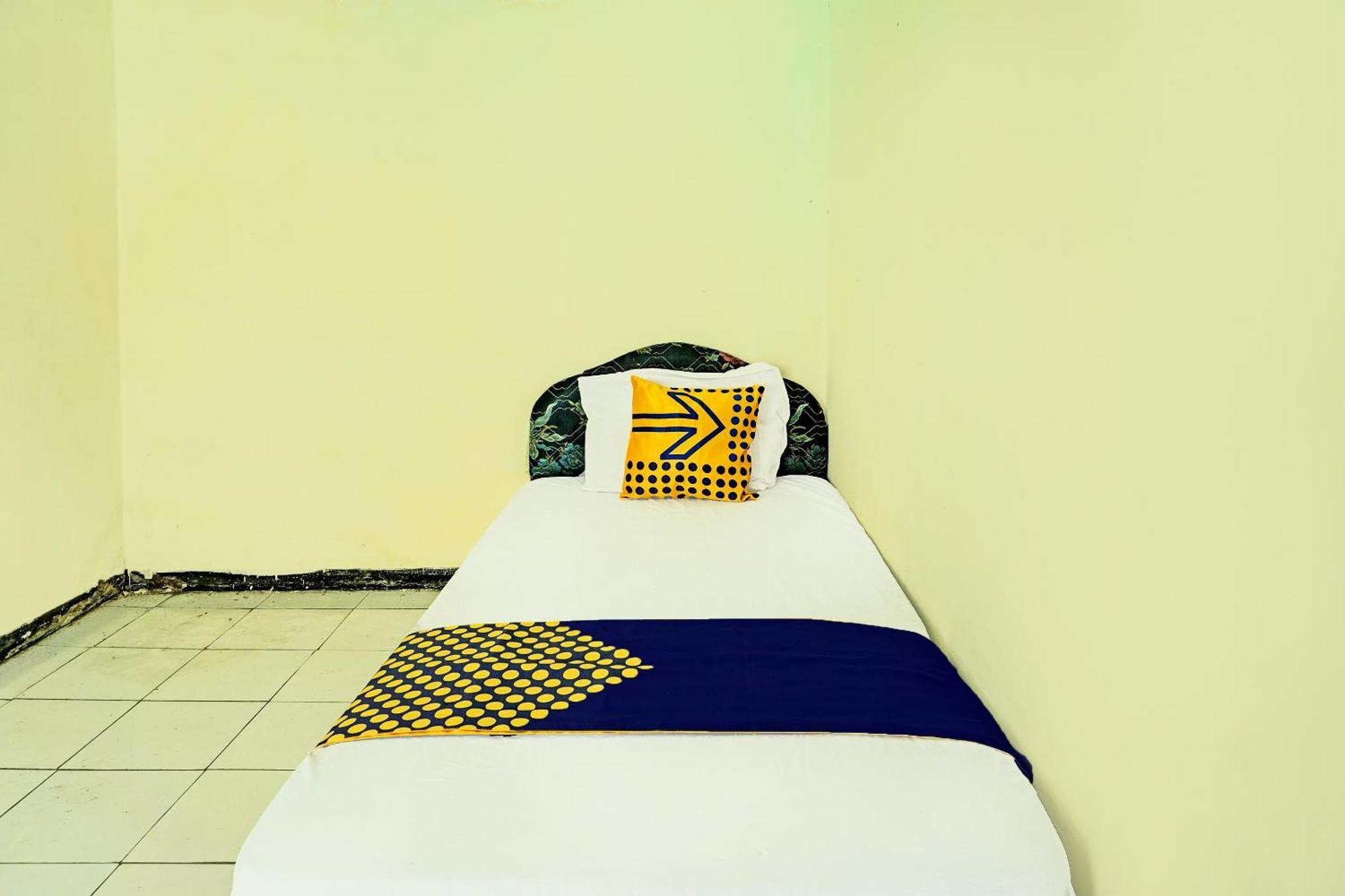 Spot On 92400 Dhaha House Syariah Hotel