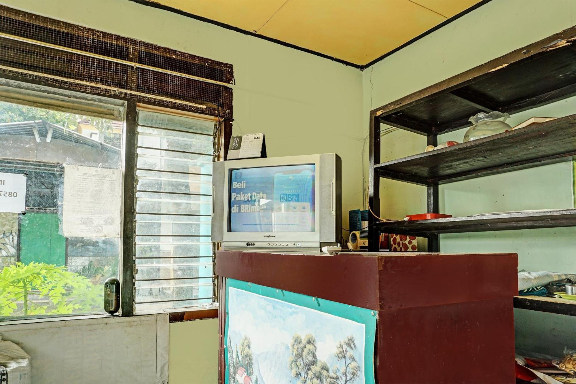 Spot On 92400 Dhaha House Syariah Hotel